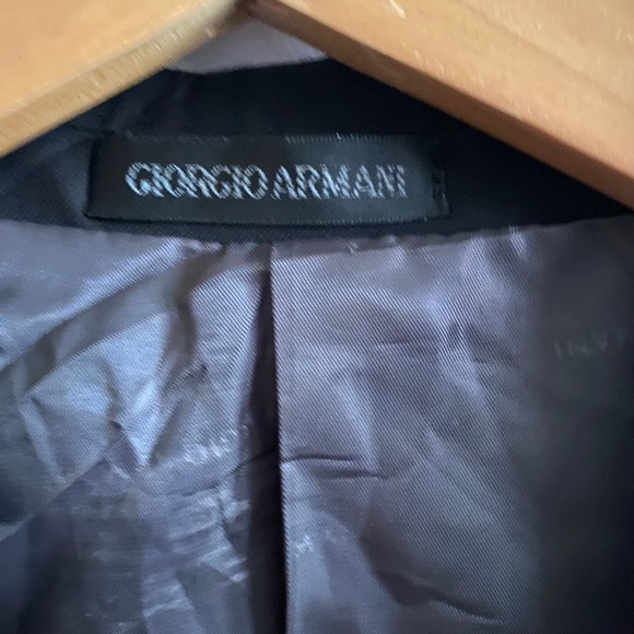 Men’s Jacket marked Armani no guarantee - Picture 9 of 10